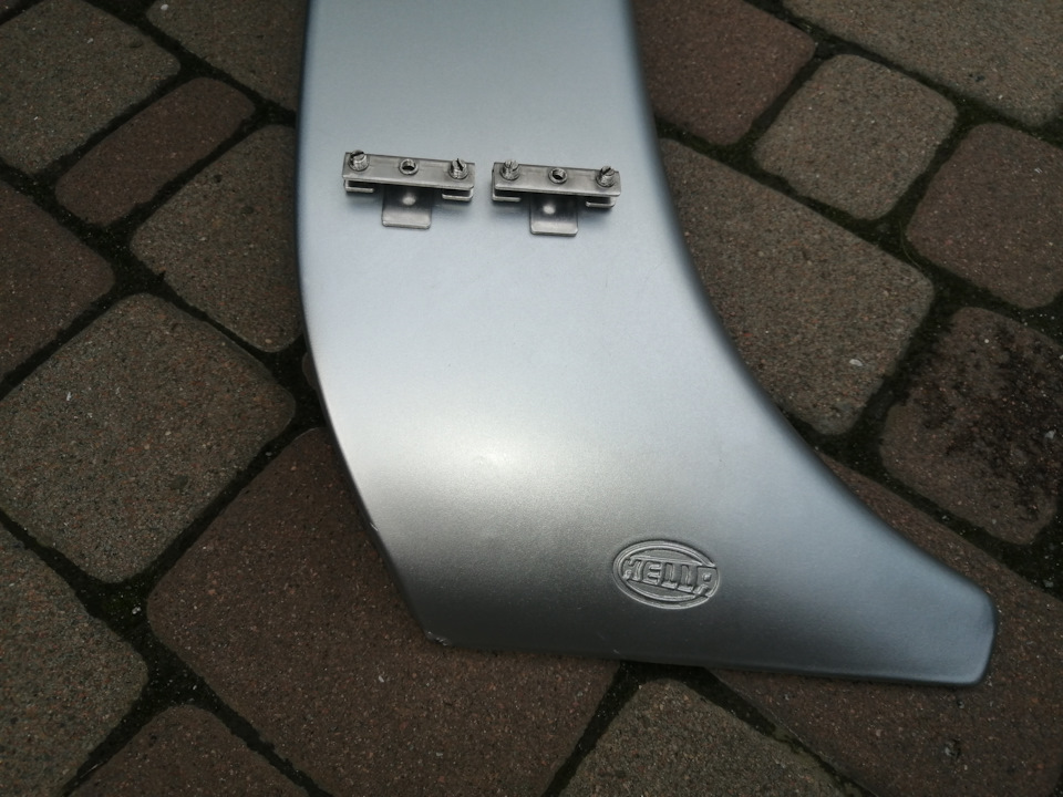 Спойлер Hella 4