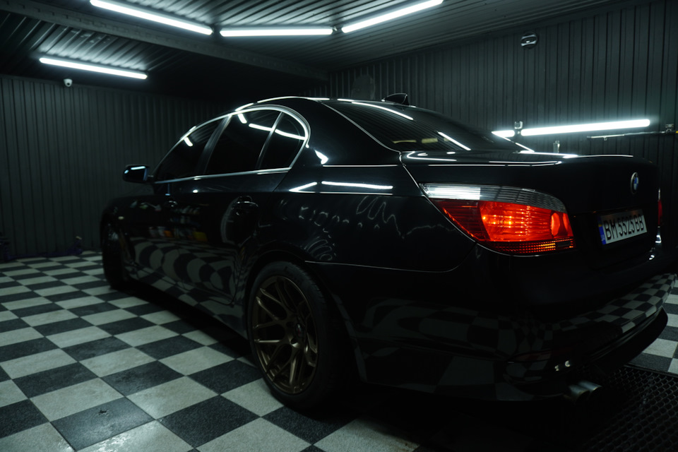 Найкрасивіші Різноширокі R18 BMW e60 5