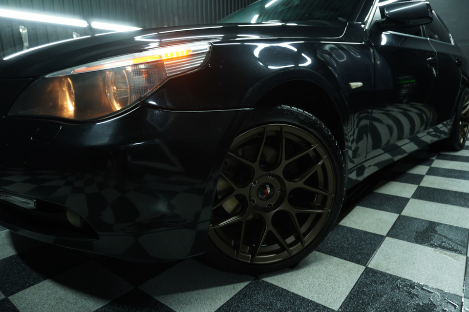 Найкрасивіші Різноширокі R18 BMW e60 4
