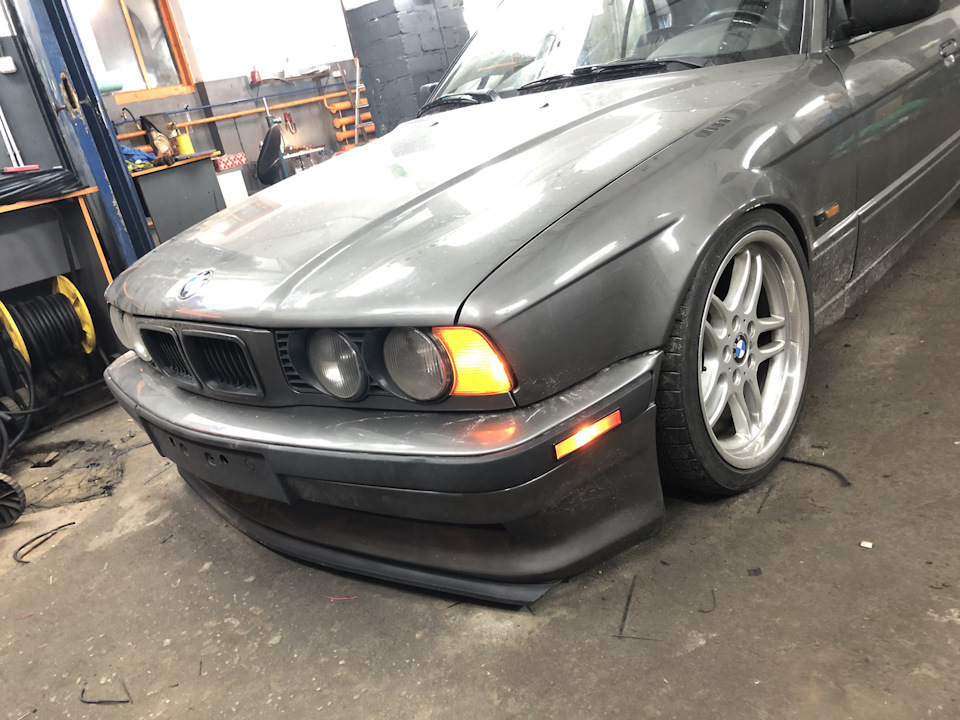 Дрібниці життя BMW 5