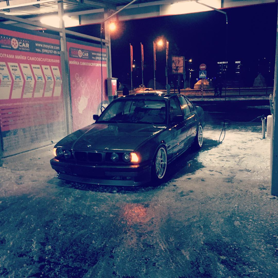 Ось і виїзд) 1