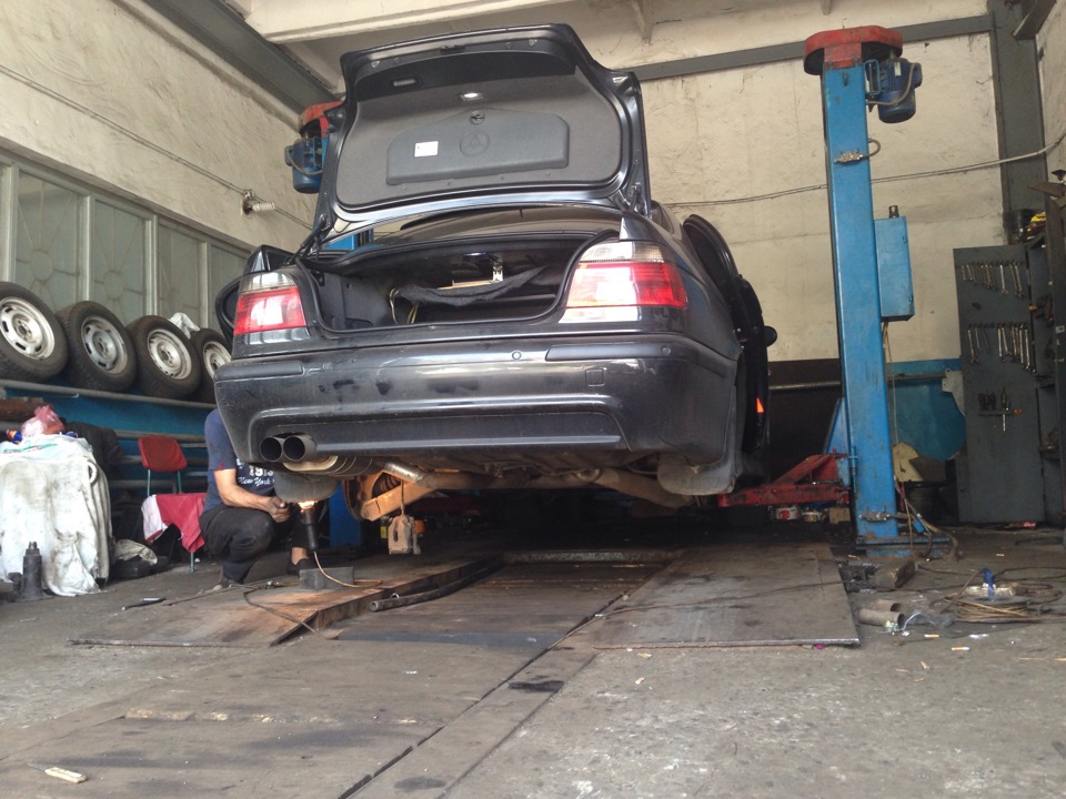 Задні стійки BILSTEIN B6 4