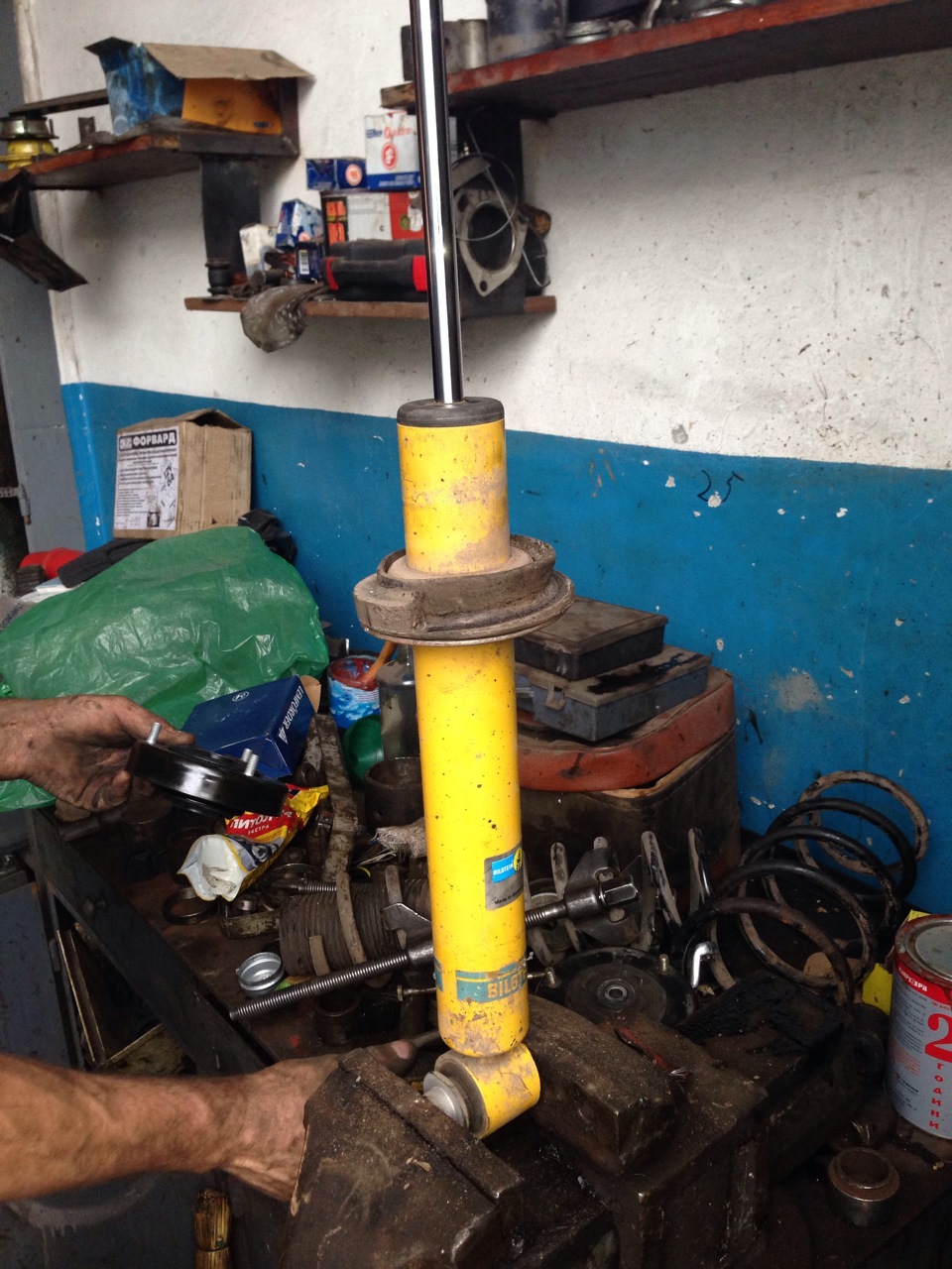 Задні стійки BILSTEIN B6 5