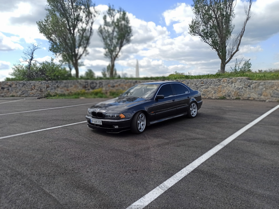Диски япона мати встановлені на BMW е39 3