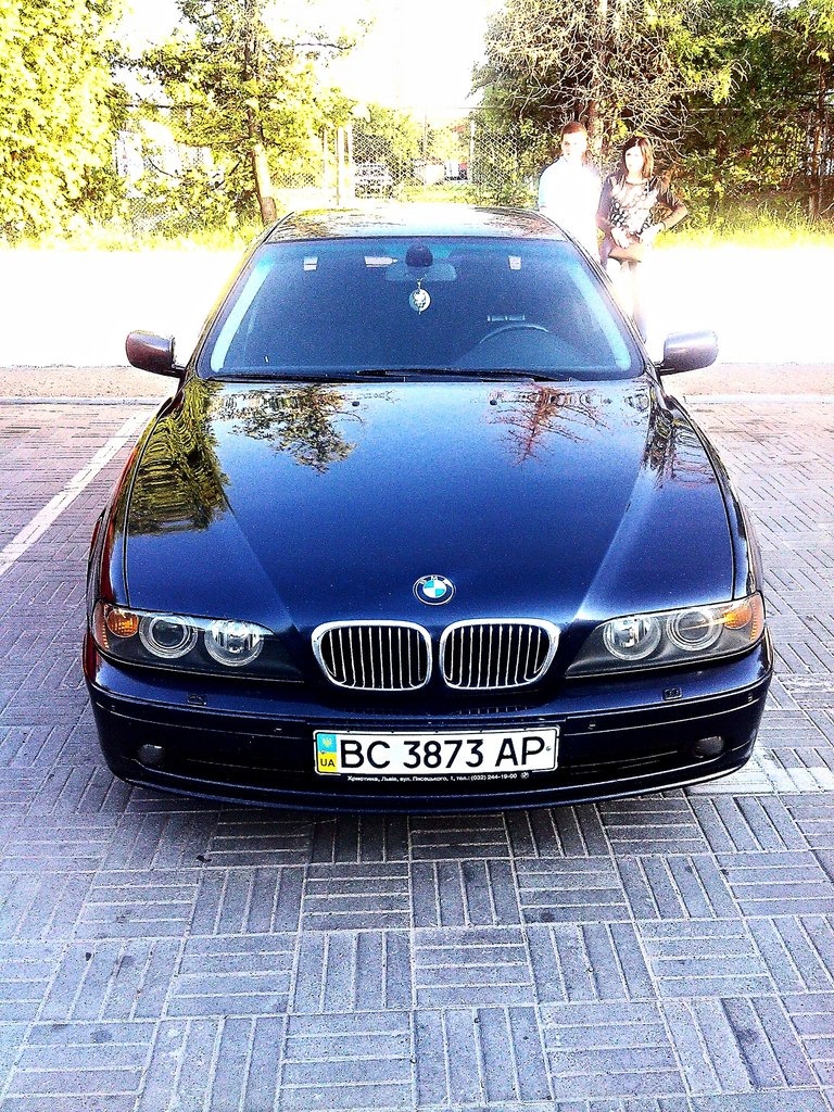 Кілька свіжих фотографій BMW 3