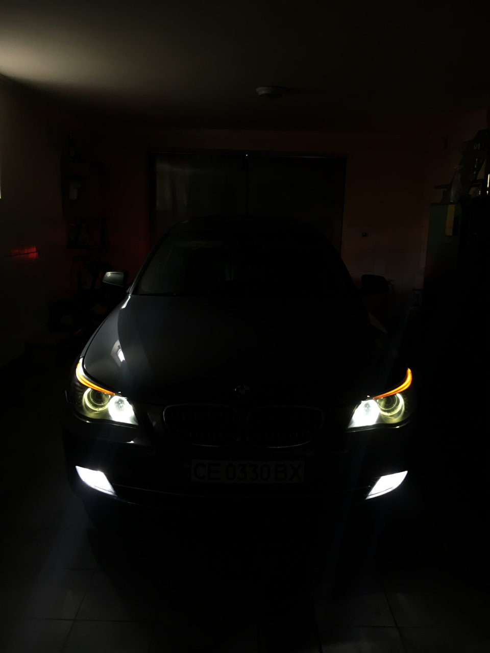 Заміна лампочок ПТФ і вічко на Led. 1