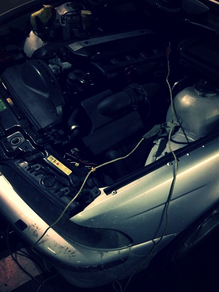 22. Fuel economy, service. 1