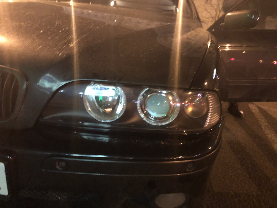 Встановлення нових фар у бумер BMW e39 3