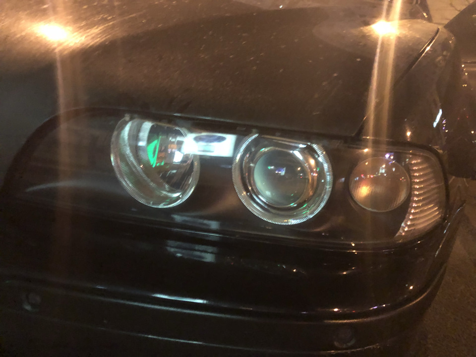 Встановлення нових фар у бумер BMW e39 2