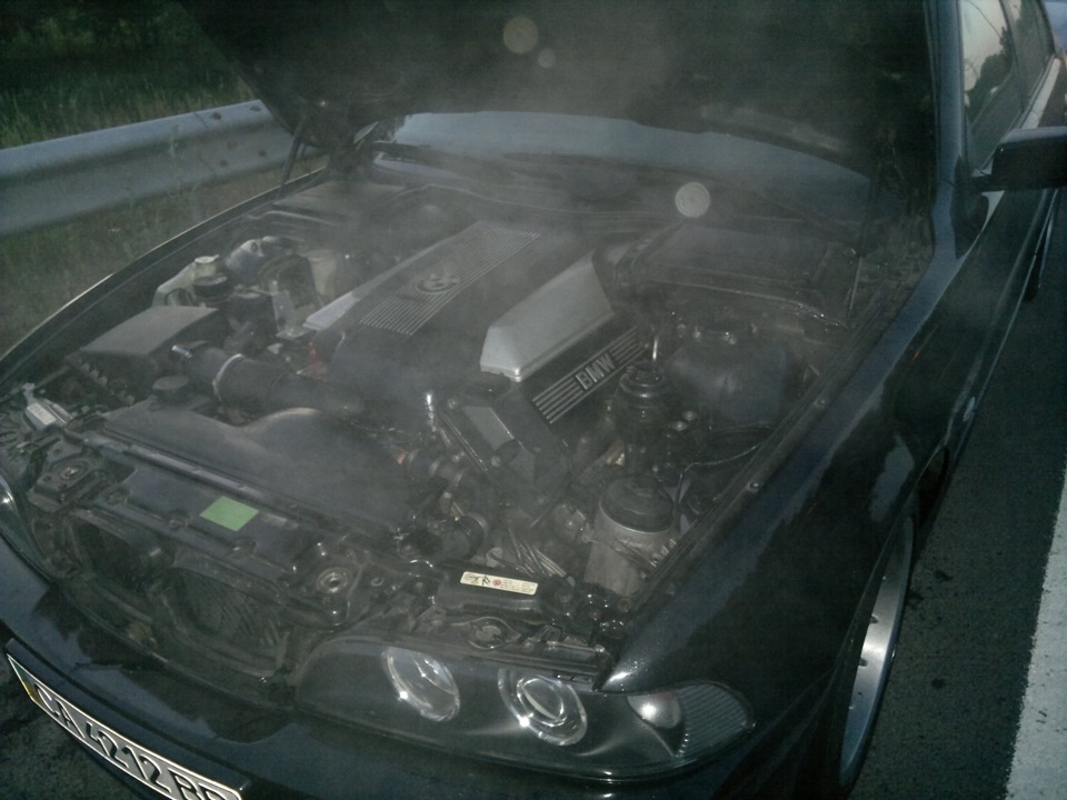 V8 спустив пару при швидкості за 200 км 1
