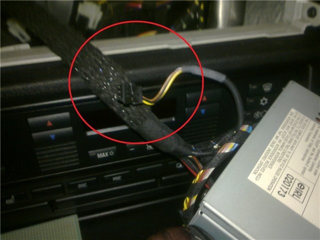 Вихід AUX 2