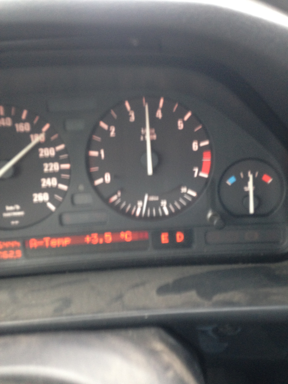 BMW 525i 1995 M50B25TU Витрата палива 10L/100KM 5
