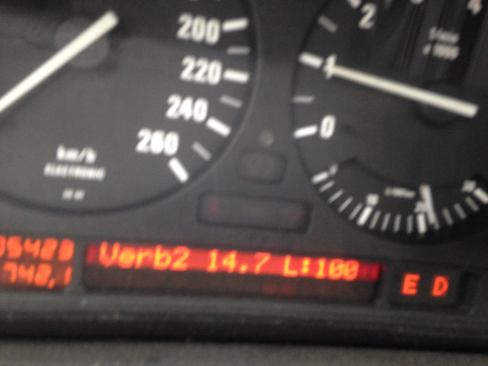 BMW 525i 1995 M50B25TU Витрата палива 10L/100KM 3
