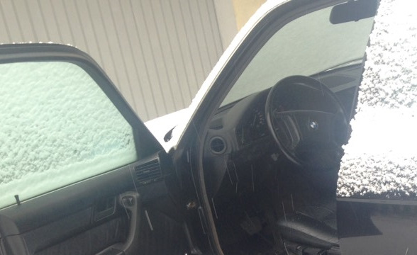 BMW Option Pistolenfach. es ist so einfach! Mission complete √ 4