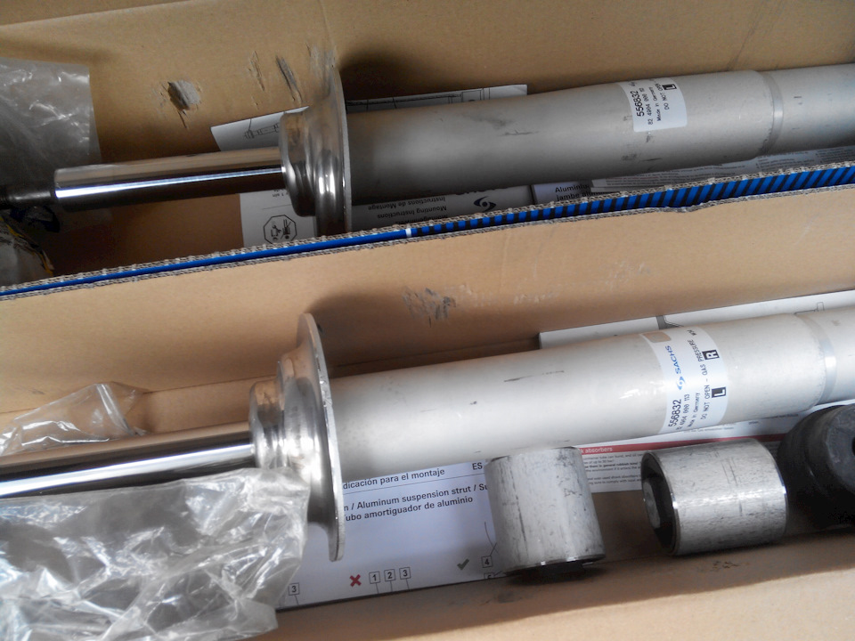Заміна передніх амортизаторів Bilstein B6 sport на SACHS 3