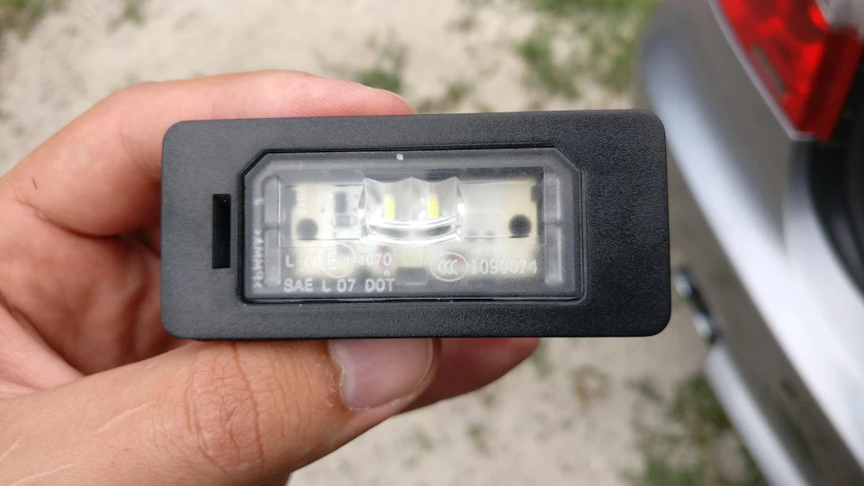 LED підсвічування номера