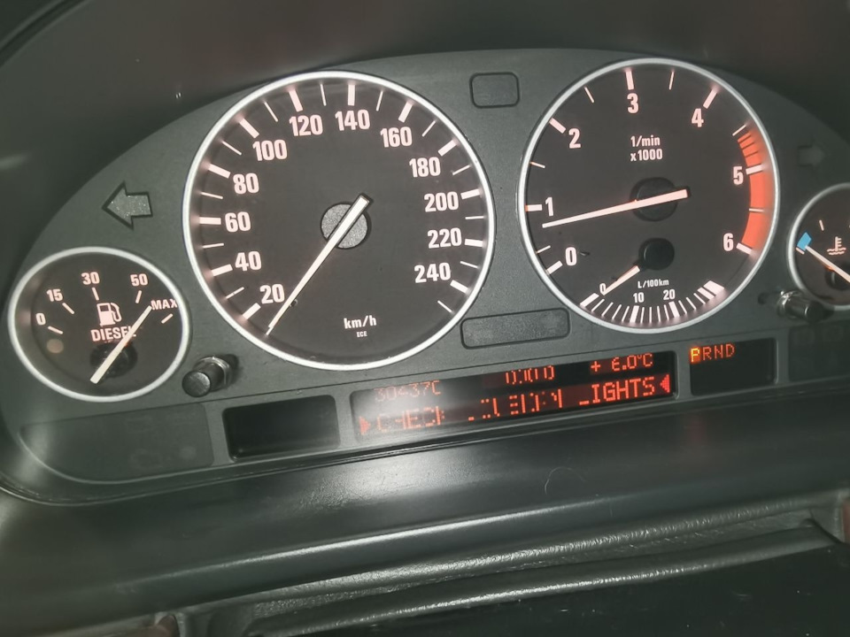 Усунення битих пікселів на приладку BMW E39 1