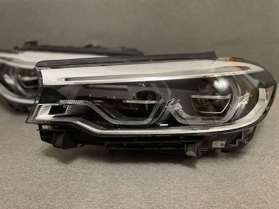 Доснащення G30 адаптивними фарами ICON LIGHT (опція S552A)