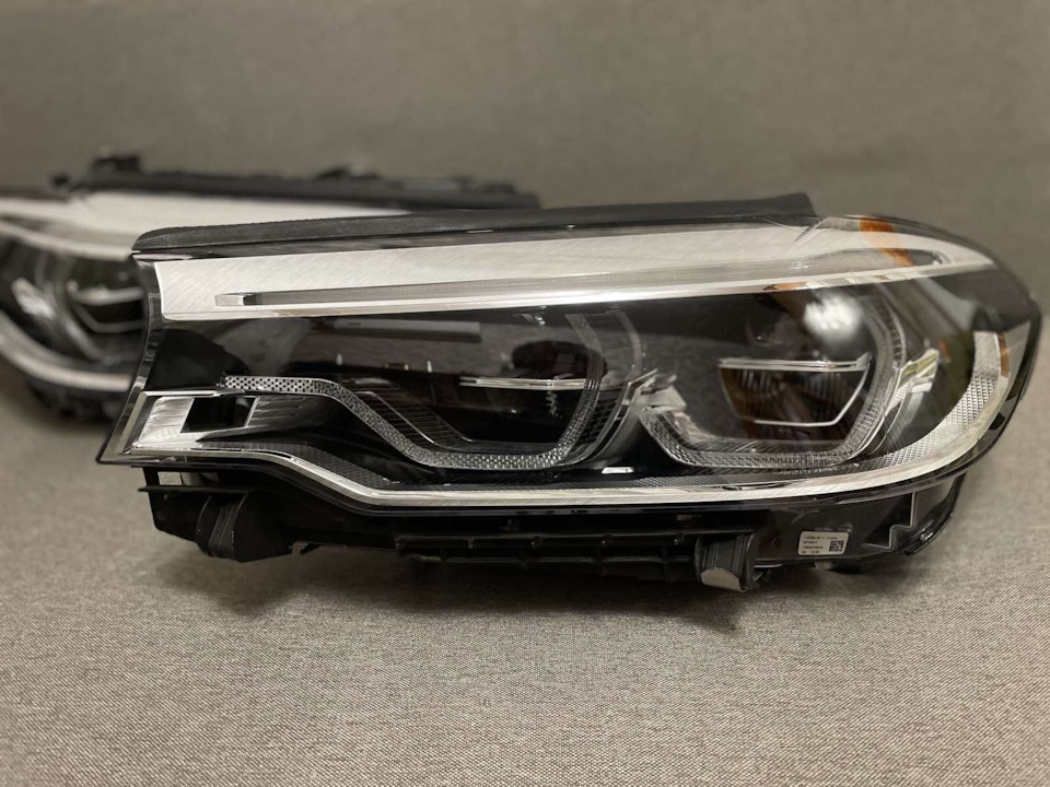 Доснащення G30 адаптивними фарами ICON LIGHT (опція S552A) 1