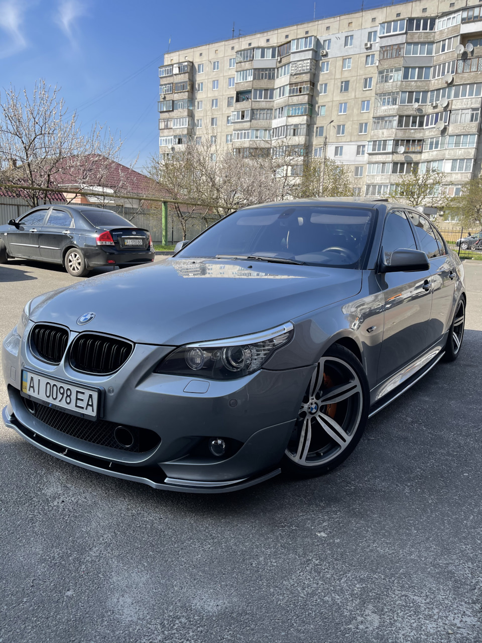 Найк) або Michelin Pilot Super Sport 255/35 R19 1