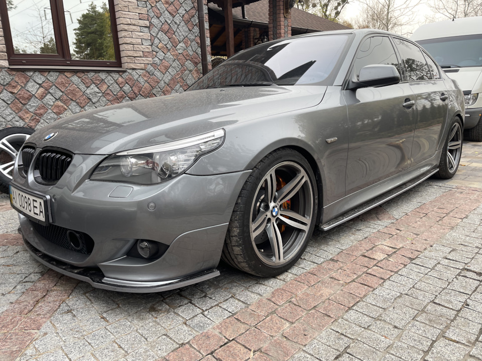 Pirelli Ice Zero FR 245/45 r18 184 стиль м5 4