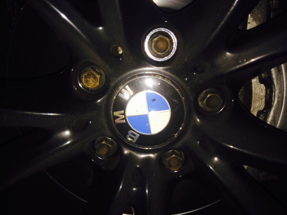 Болти-секретки BMW+болти SCHWARZ 1