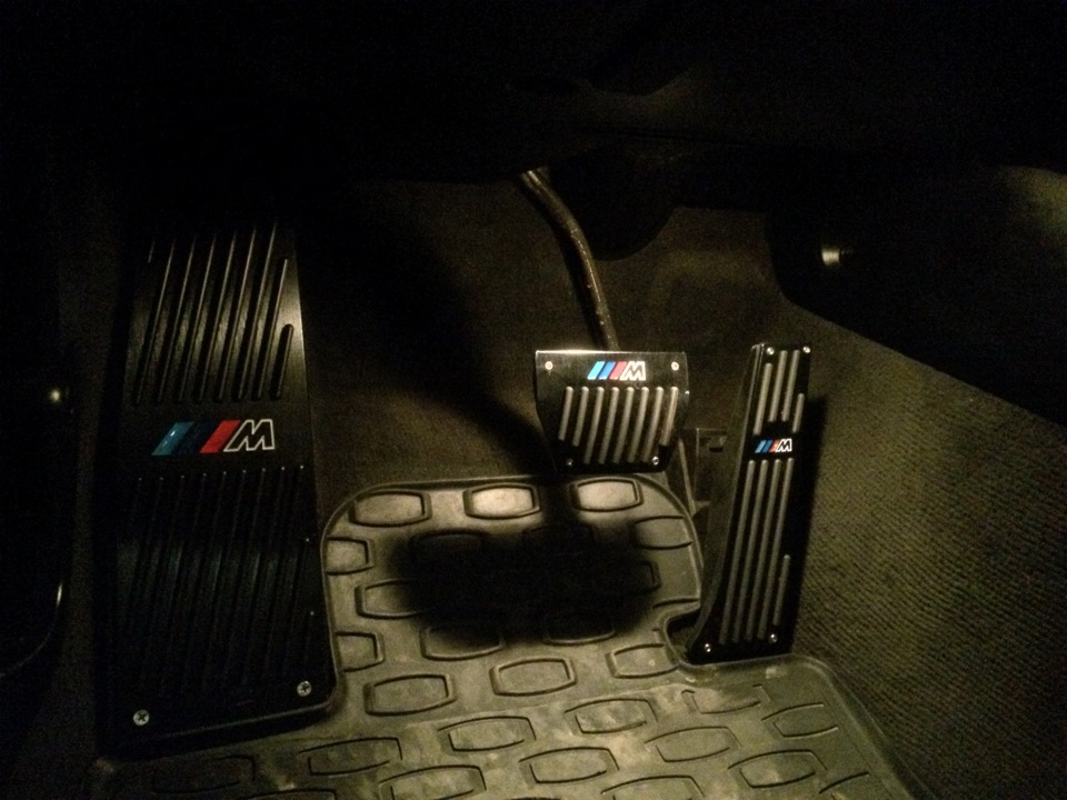 Накладки на педалі ///M 4