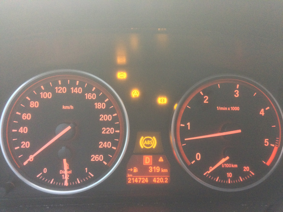 Помилка ABS та знак вигуку e60 2
