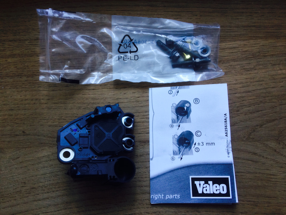 Регулятор напруги Valeo 599101 (170А) 3