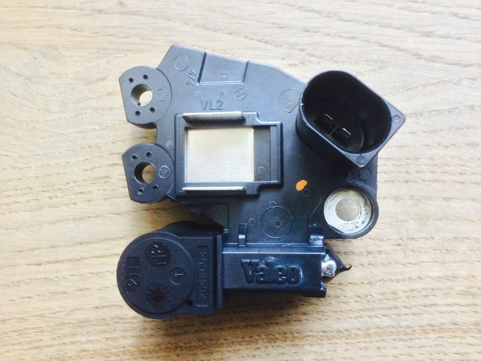Регулятор напруги Valeo 599101 (170А) 5