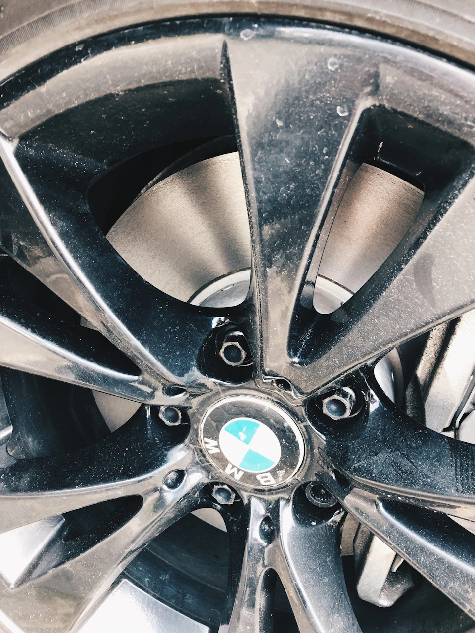 Ревізія передніх гальм е60 535d Original + Michelin PS4 245/45/17
