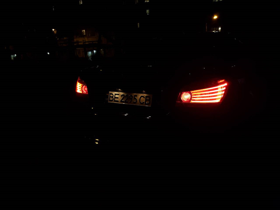 Задні ліхтарі LCI 1