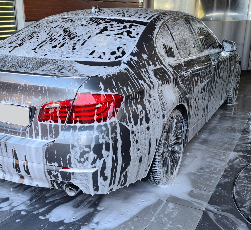 Пару фото BMW F10 під кінець дня 1