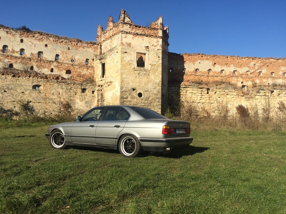 BMW E34, міні подорож на 1200км, Львів та замок 2