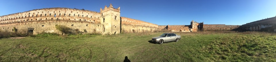 BMW E34, міні подорож на 1200км, Львів та замок 1