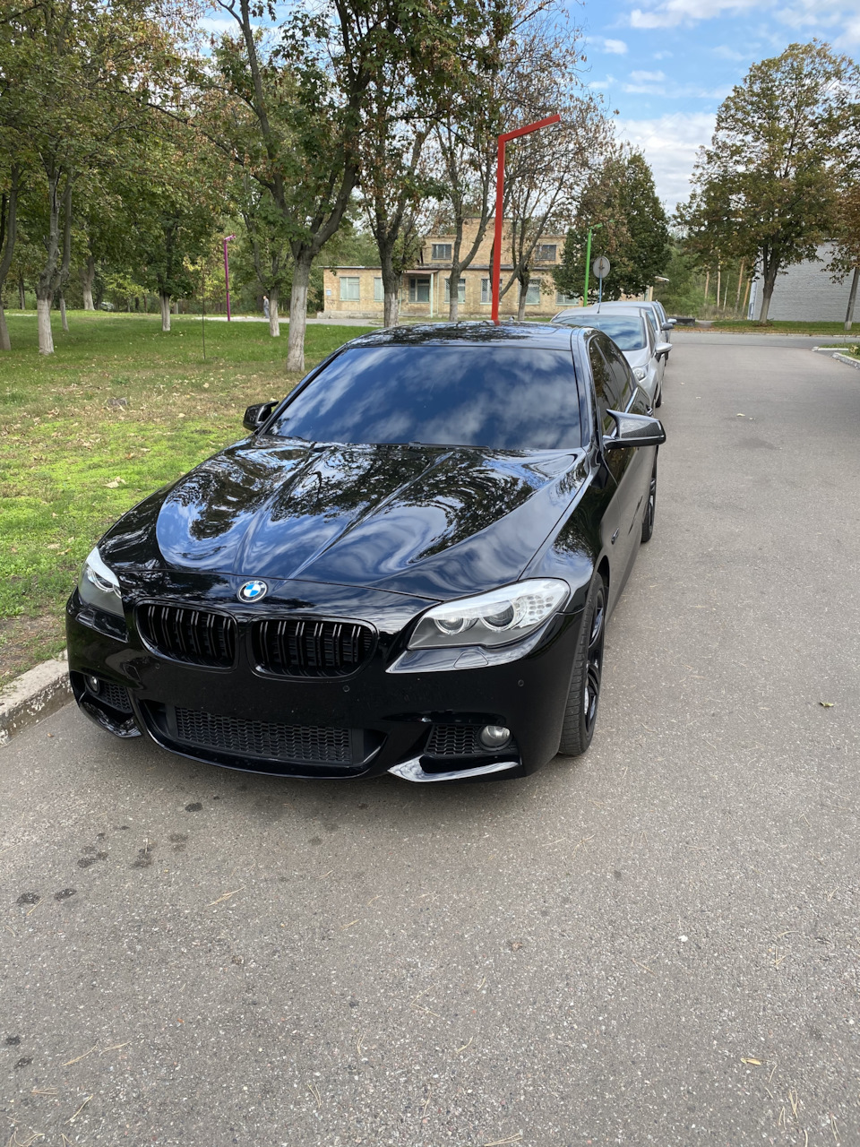 Тонування лобового скла BMW F10 2