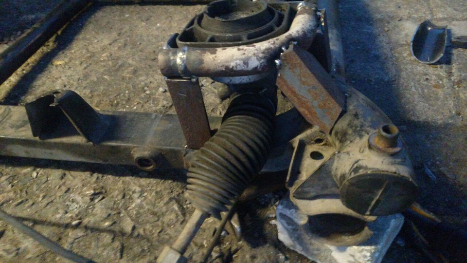 Підрамник IX під м67, опори і примірка в е34 5