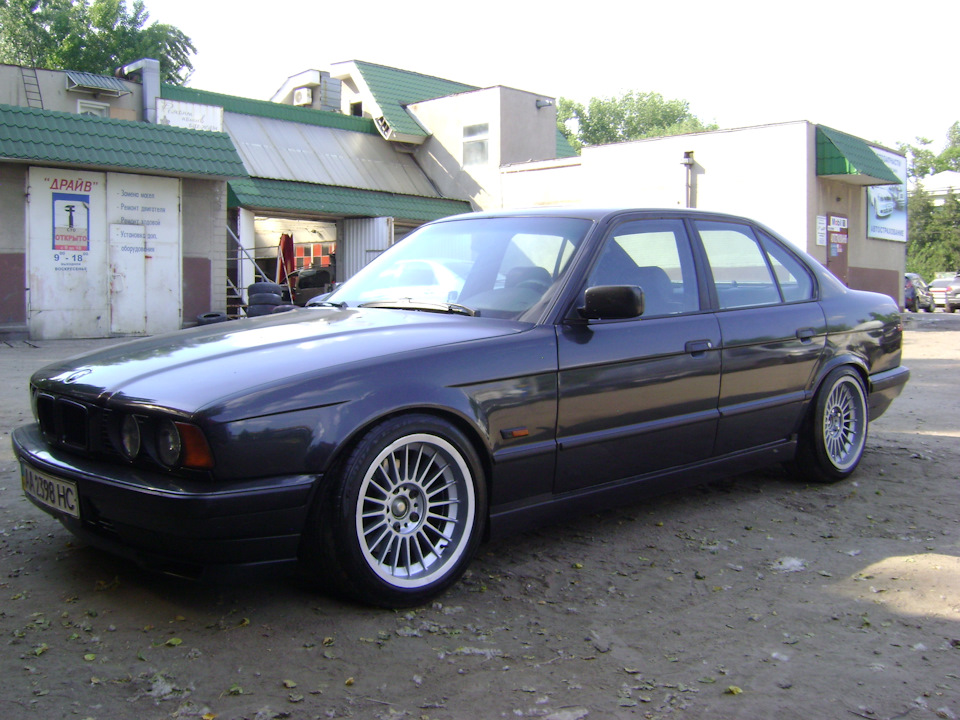 Goodyear eagle F1... 4