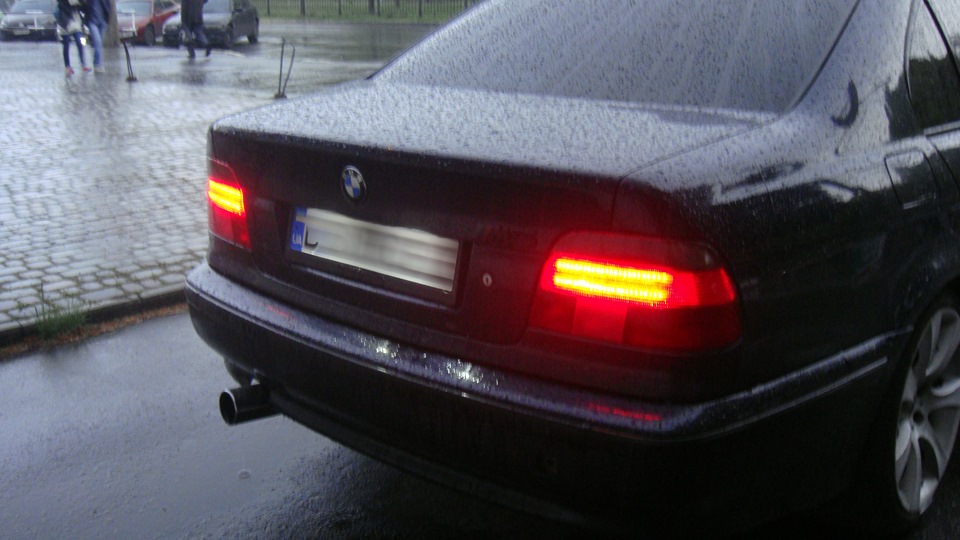# BIMMER Стайлінг - Задня оптика, штрих #1 /// 2