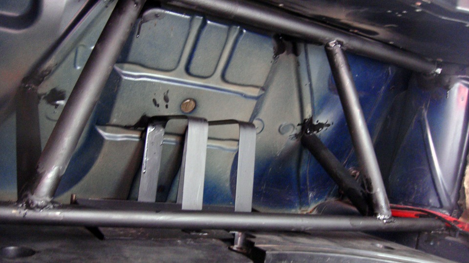 # Готуємо BIMMER до сезону - Задній каркас ч.2 /// 2