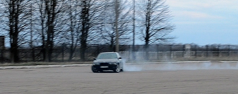 # Готуємо BIMMER до сезону - Задній каркас ч.3 (final) /// 1