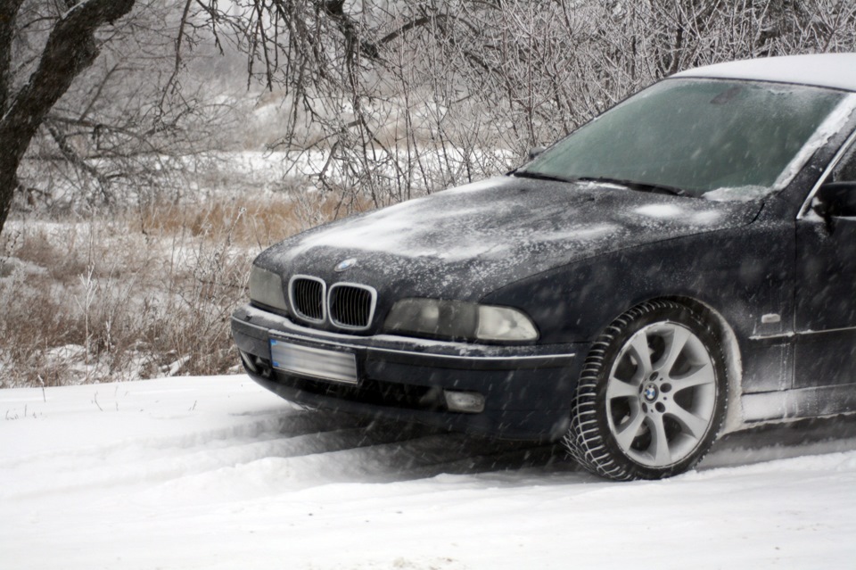 # Winter Photo Session BMW E39 540i /// 2