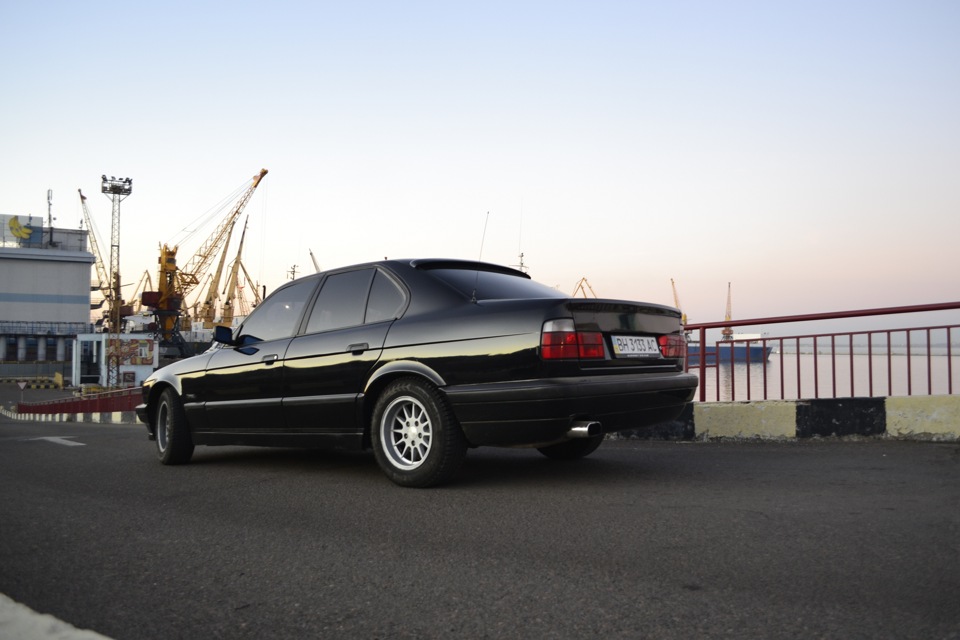 Black BMW & Black Sea 2