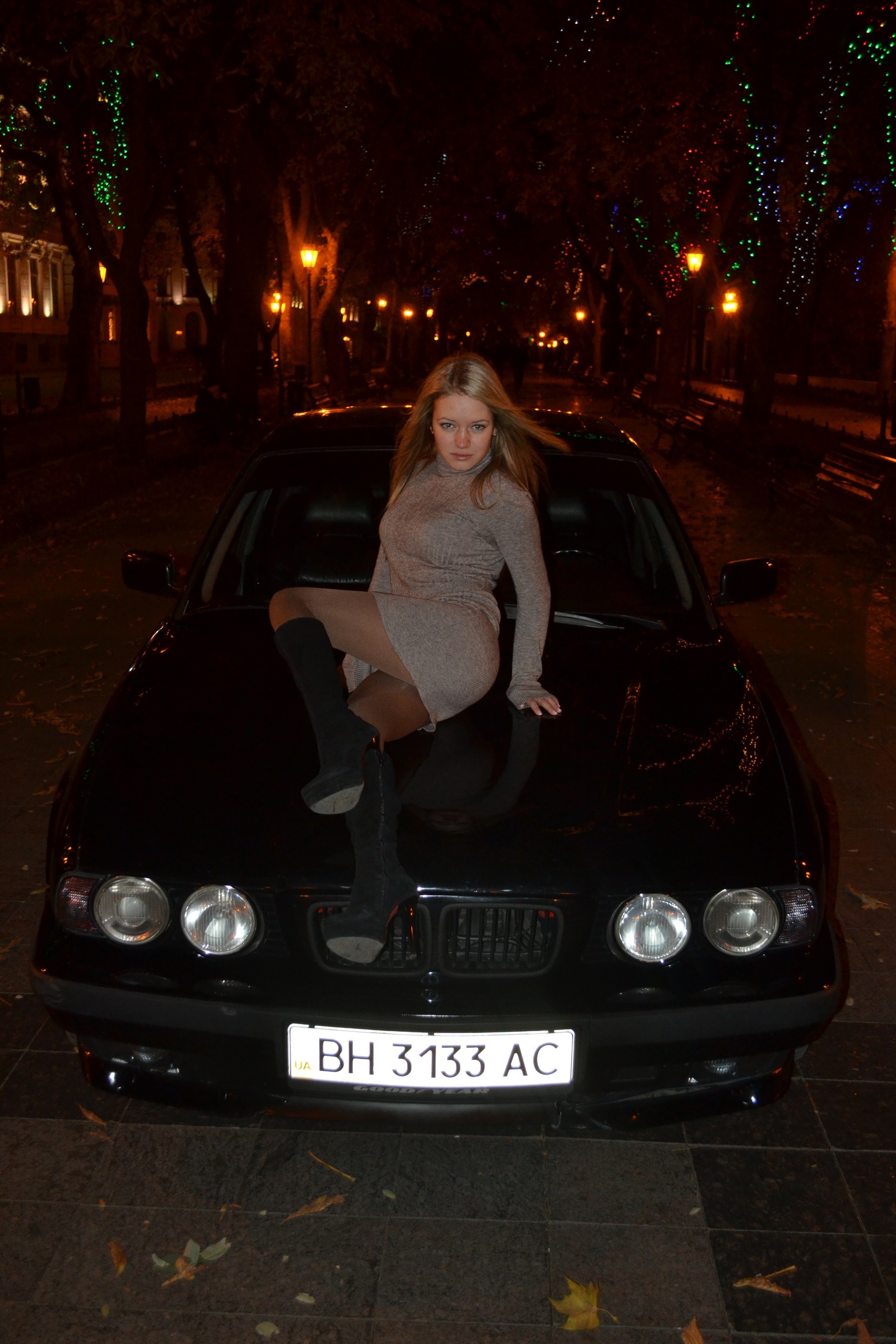 Фотосесія BMW 540i E34 06.11.2011 + Honey91 на капоті:) 1