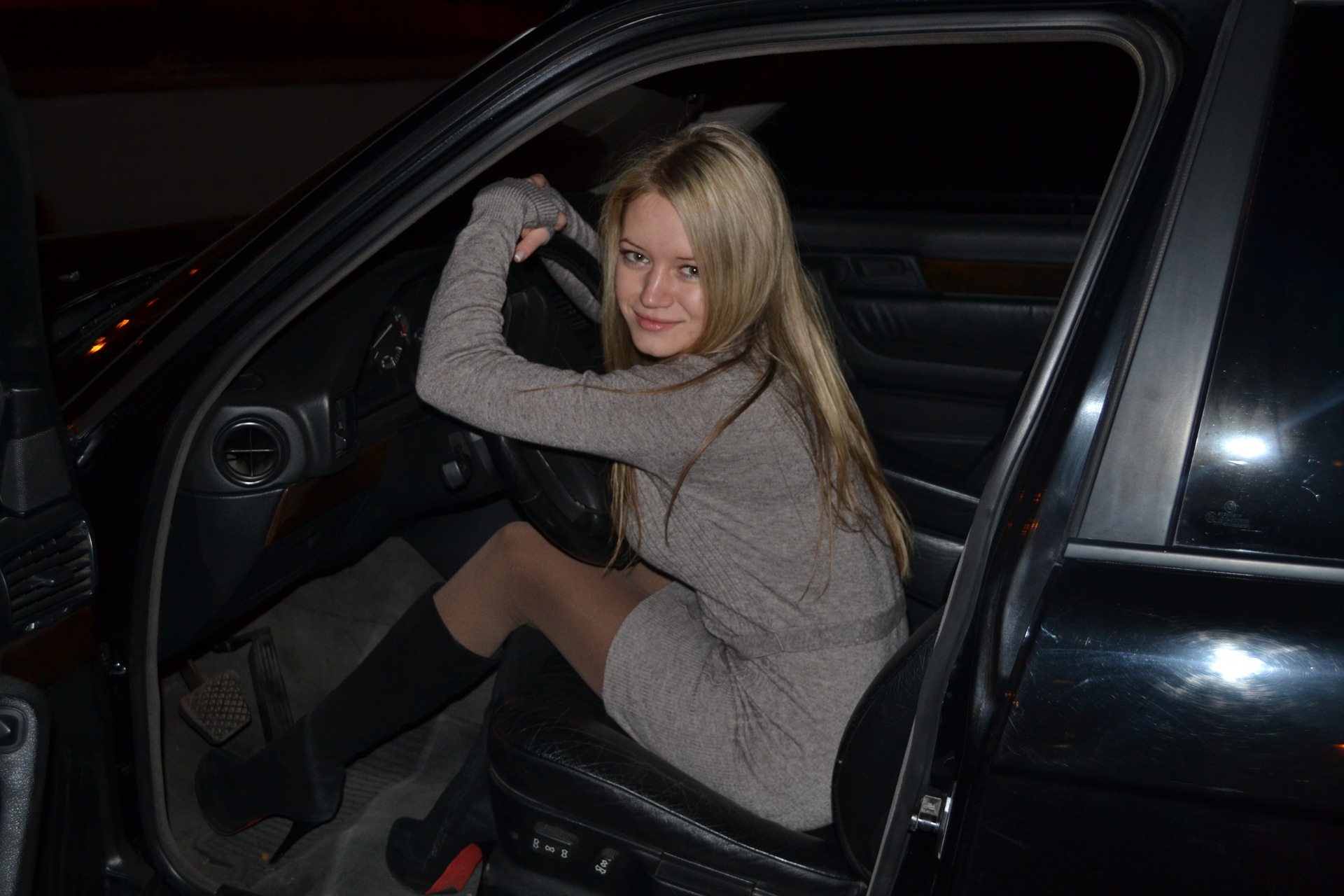 Фотосет двох красунь:) Honey91 та BMW 540i 4