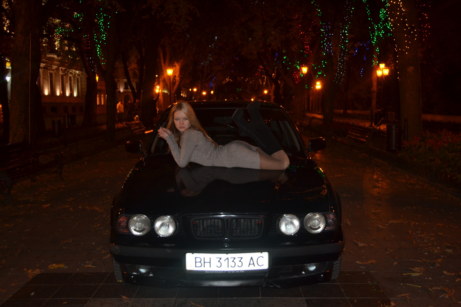Фотосет двох красунь:) Honey91 та BMW 540i 1