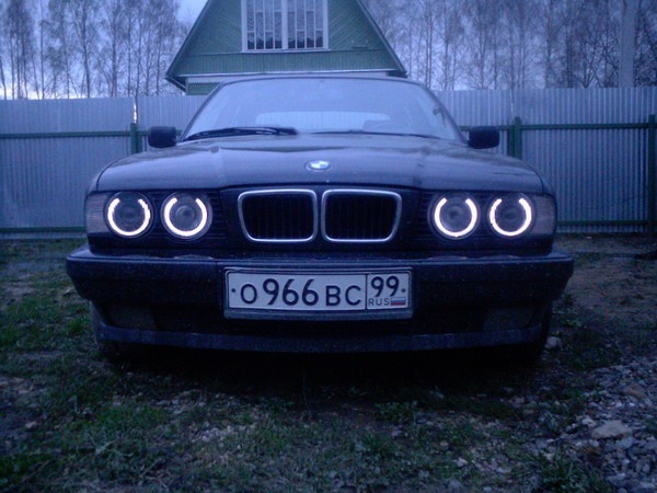 Ваша думка:Hella black or Hella Black+angel eyes 2