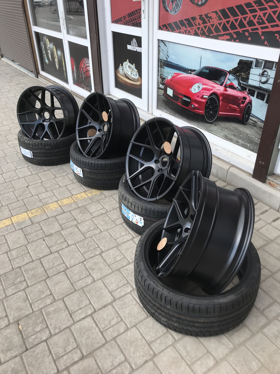 Колеса 20' розміру для BMW E60 та гума 3