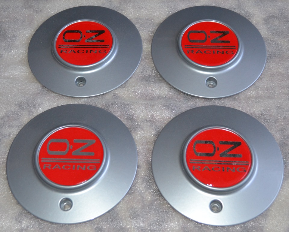 (Продано)Продам кришки, полиці, болти з гайками OZ Futura R17 3