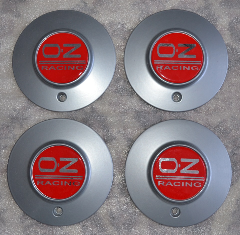 (Продано)Продам кришки, полиці, болти з гайками OZ Futura R17 2
